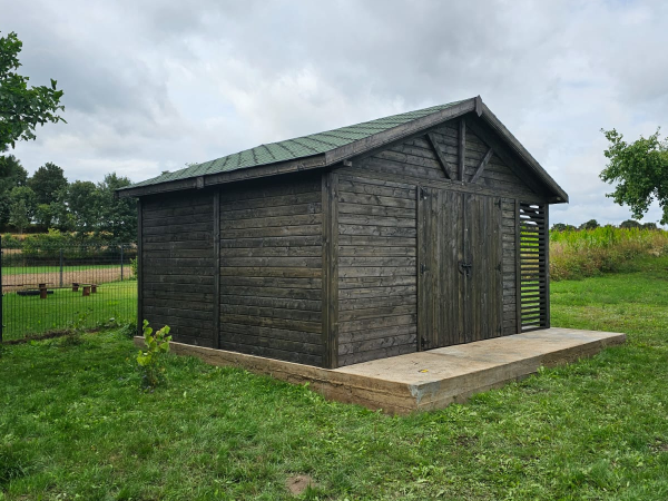 DOMEK NARZĘDZIOWY Z DREWUTNIĄ MILOS 5x3