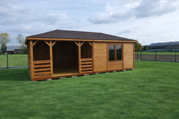 DOMEK Z ALTANĄ VERDE